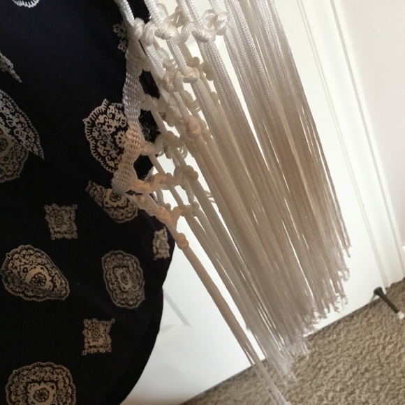 Le Lis navy and white medallion print blouse with fringe sleeves - Picture 7 of 10